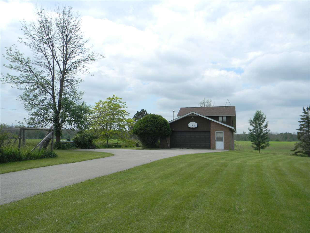 3602 Burtch Road Prescott, MI 48756 - Photo 37 of 40 1839075-36.JPG