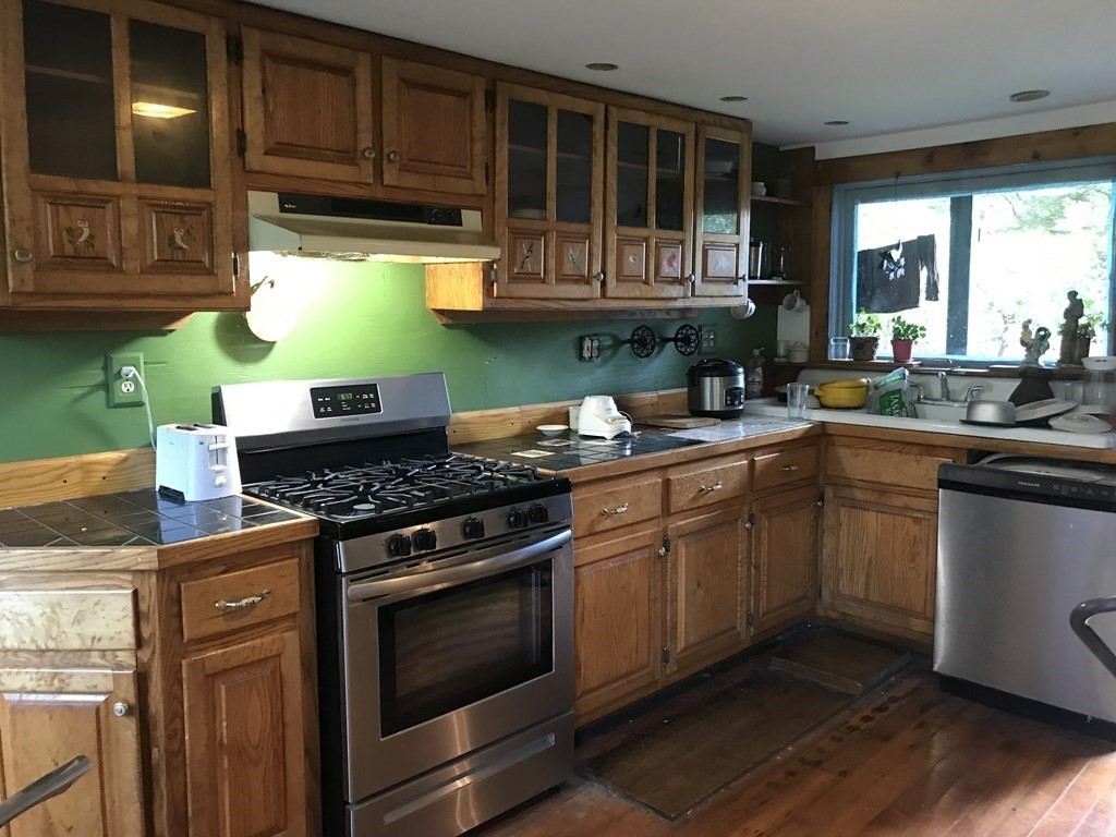 16 High Street Colrain, MA 01340 - Photo 9 of 42