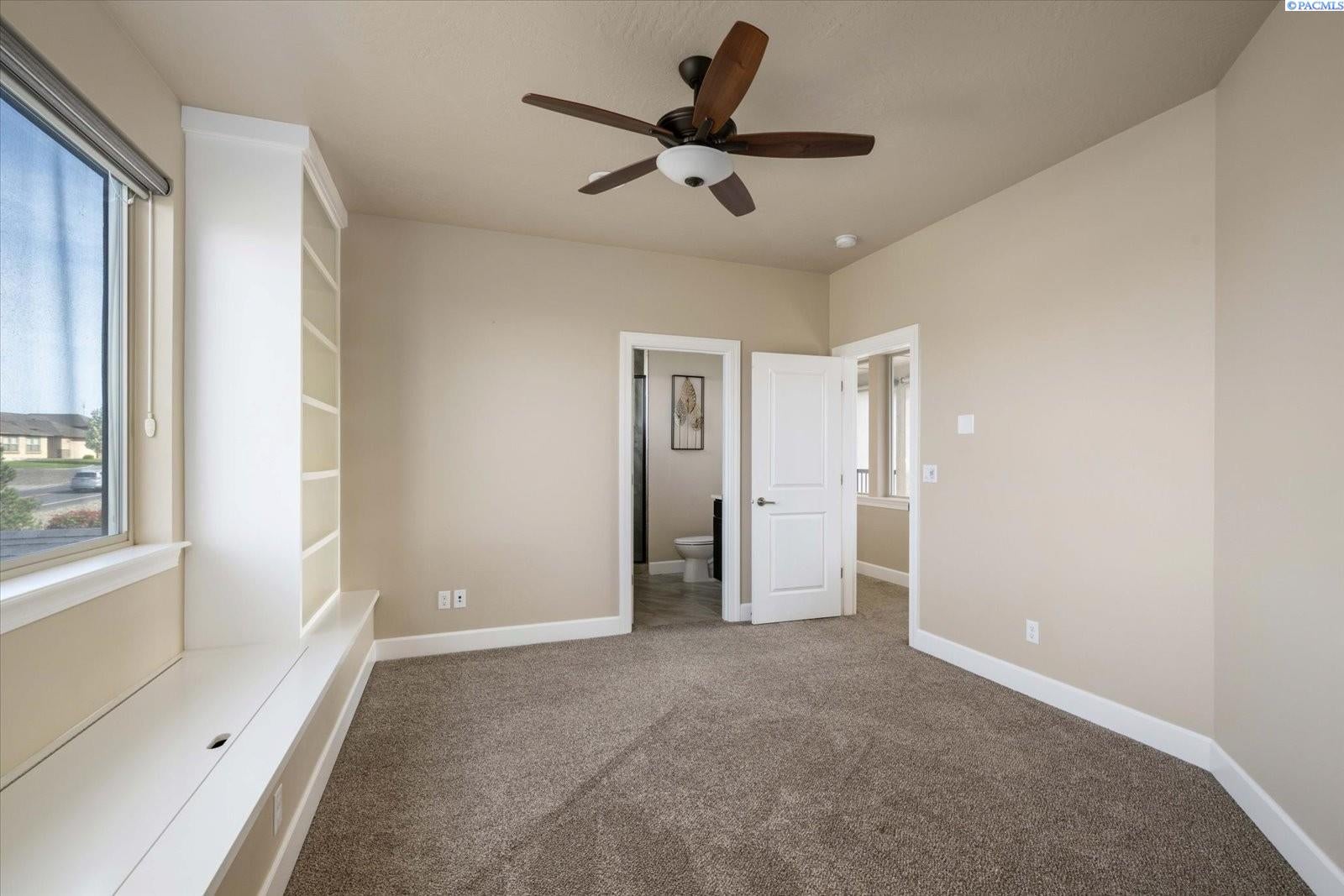 72805 East Reata Road Kennewick, WA 99338 - Photo 32 of 50 Gallery Image 32