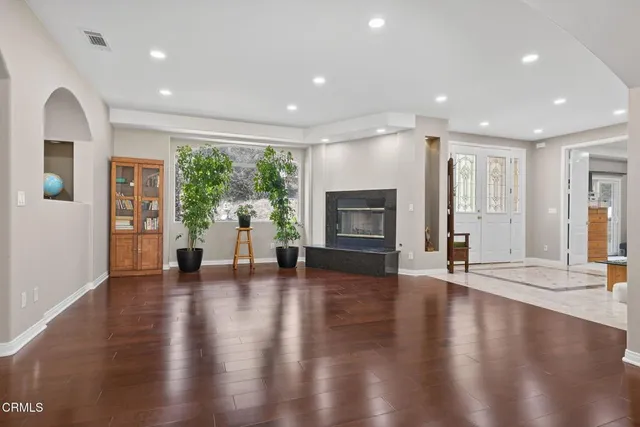 $1,620,000 | 520 Marissa Lane, Camarillo, CA 93010