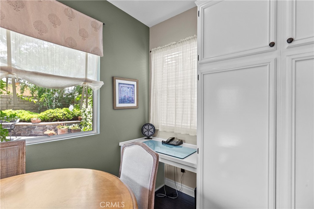 28409 Connick Place Saugus, CA 91350 - Photo 16 of 66