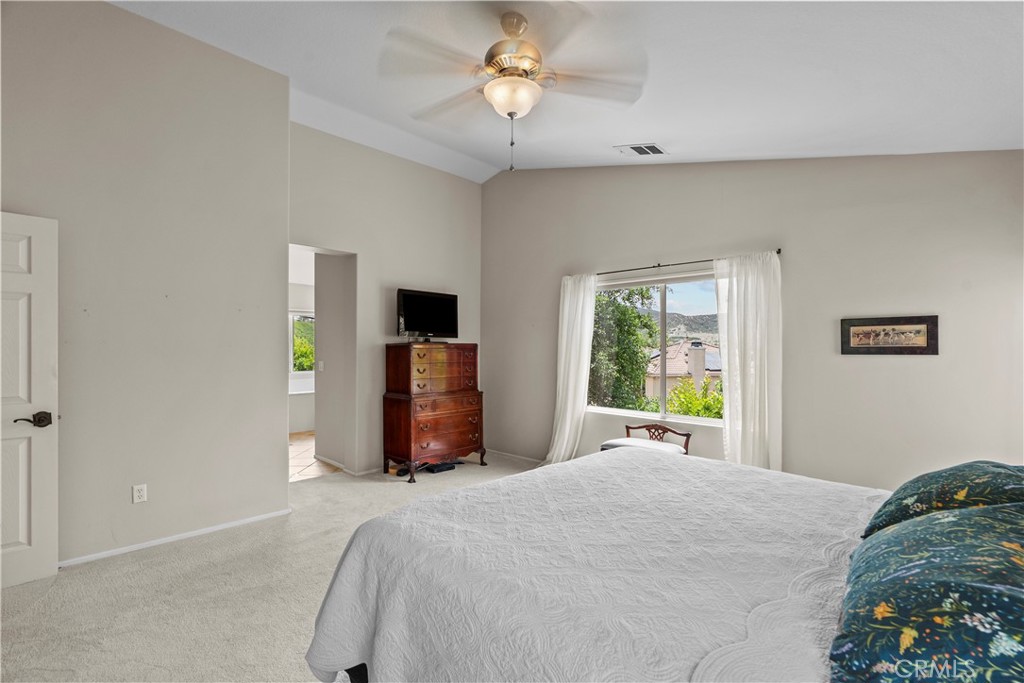 28409 Connick Place Saugus, CA 91350 - Photo 34 of 66