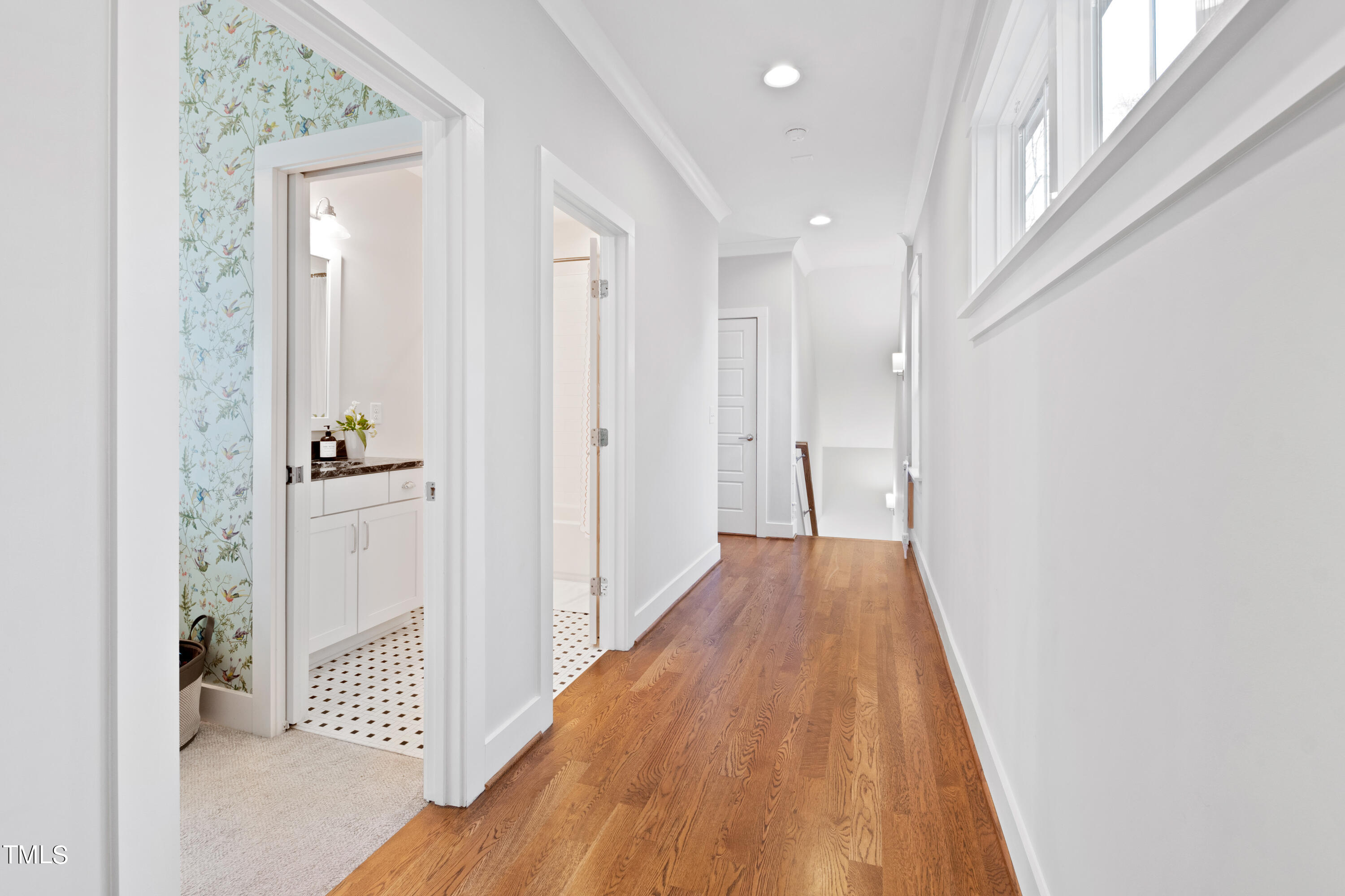 2504 Everett Avenue Raleigh, NC 27607 - Photo 21 of 44 Hallway