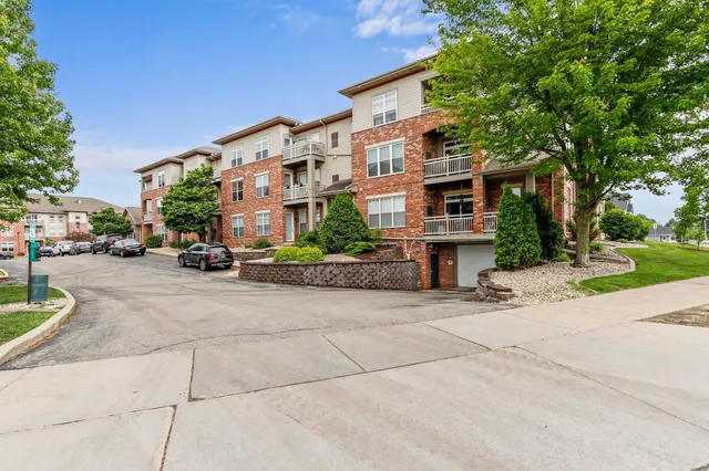 $220,000 | 101 Metro Terrace, Unit 102, Madison, WI 53718