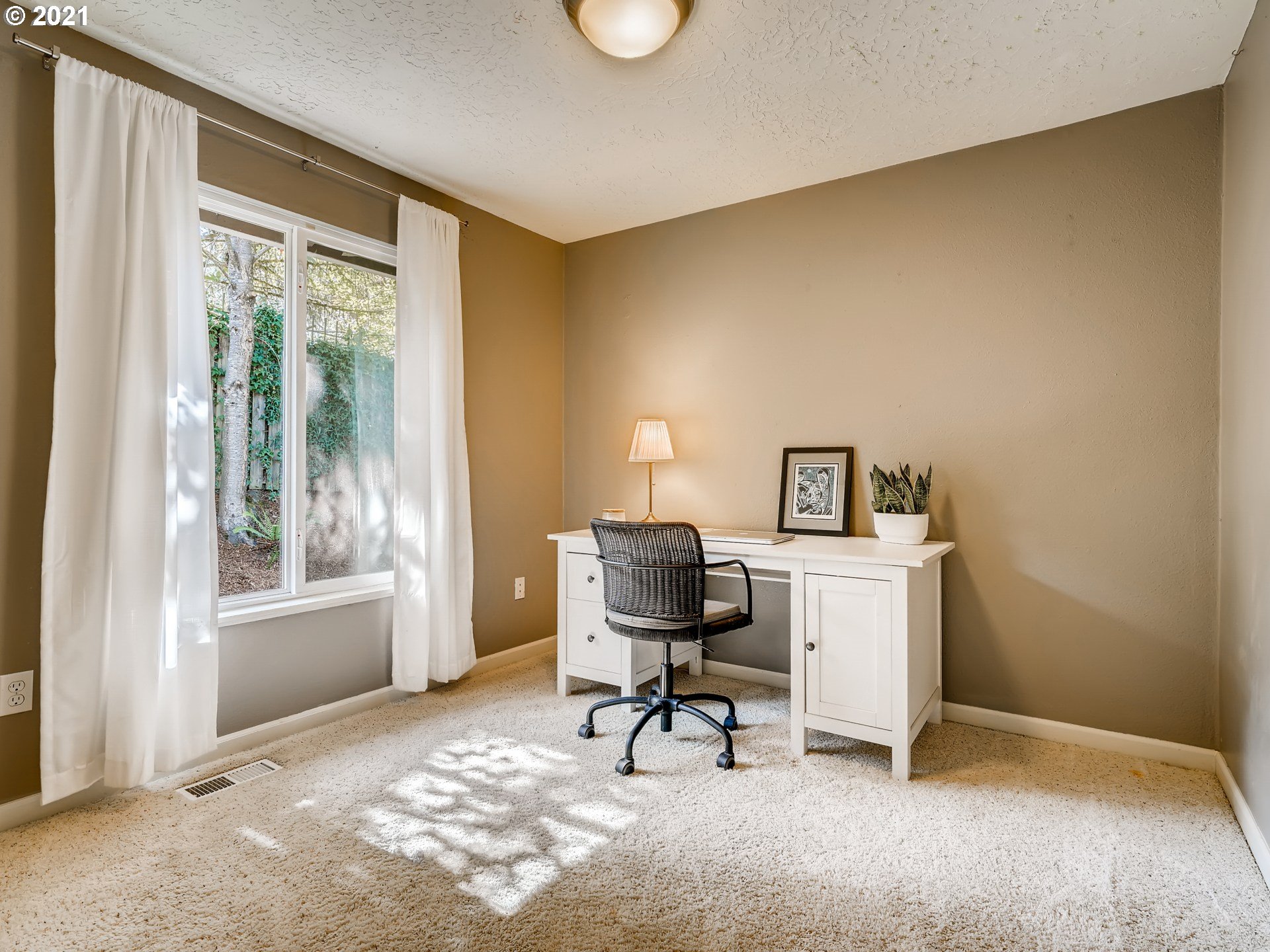 4603 Southwest 45th Avenue Portland, OR 97221 - Photo 17 of 26 Gallery Image 17
