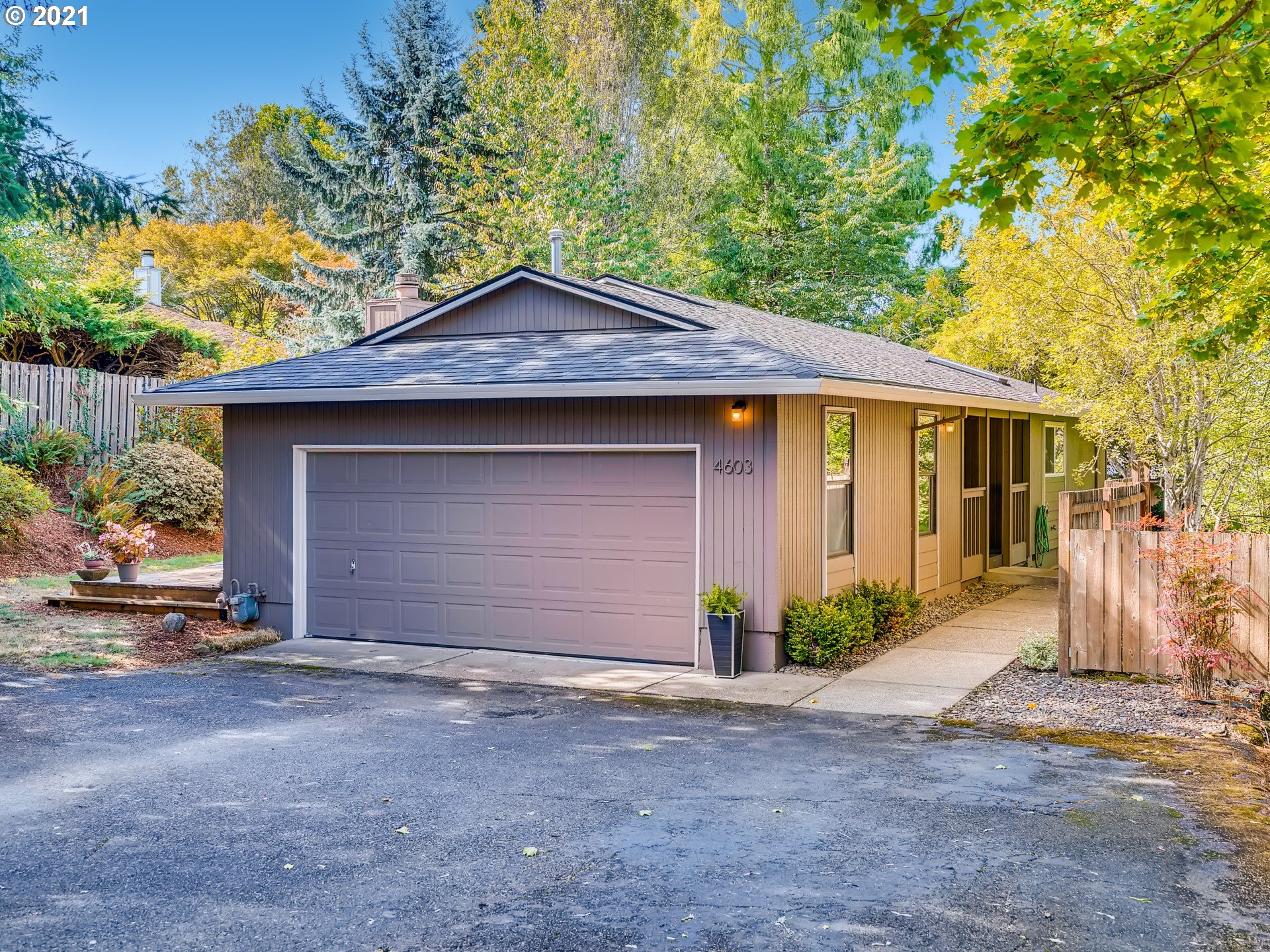 4603 Southwest 45th Avenue Portland, OR 97221 - Photo 2 of 26 Gallery Image 2