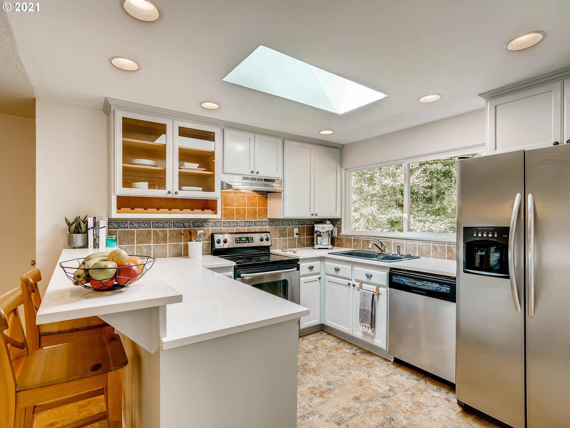 4603 Southwest 45th Avenue Portland, OR 97221 - Photo 10 of 26 Gallery Image 10
