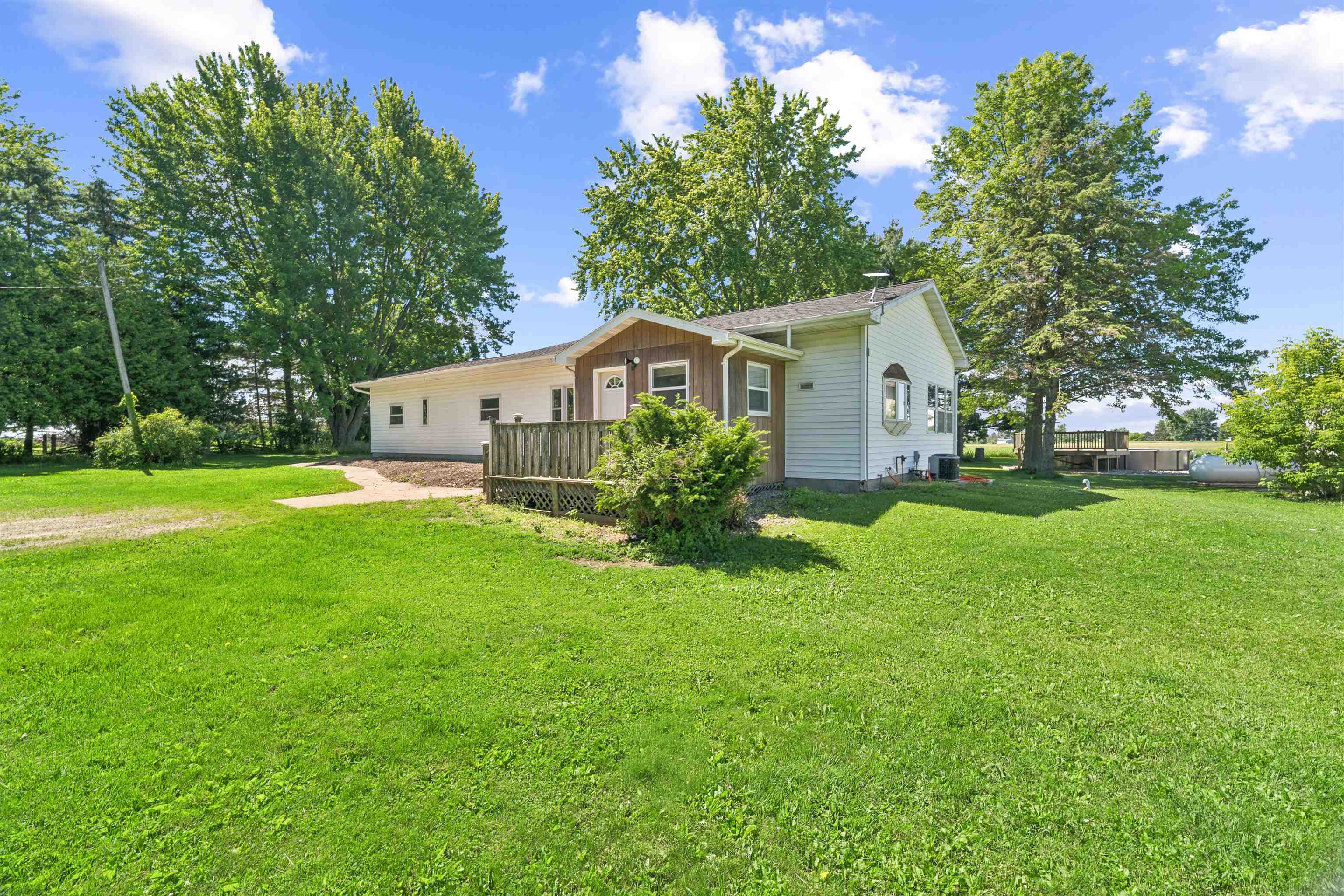 W10531 Roloff Road New London, WI 54961 - Photo 42 of 56