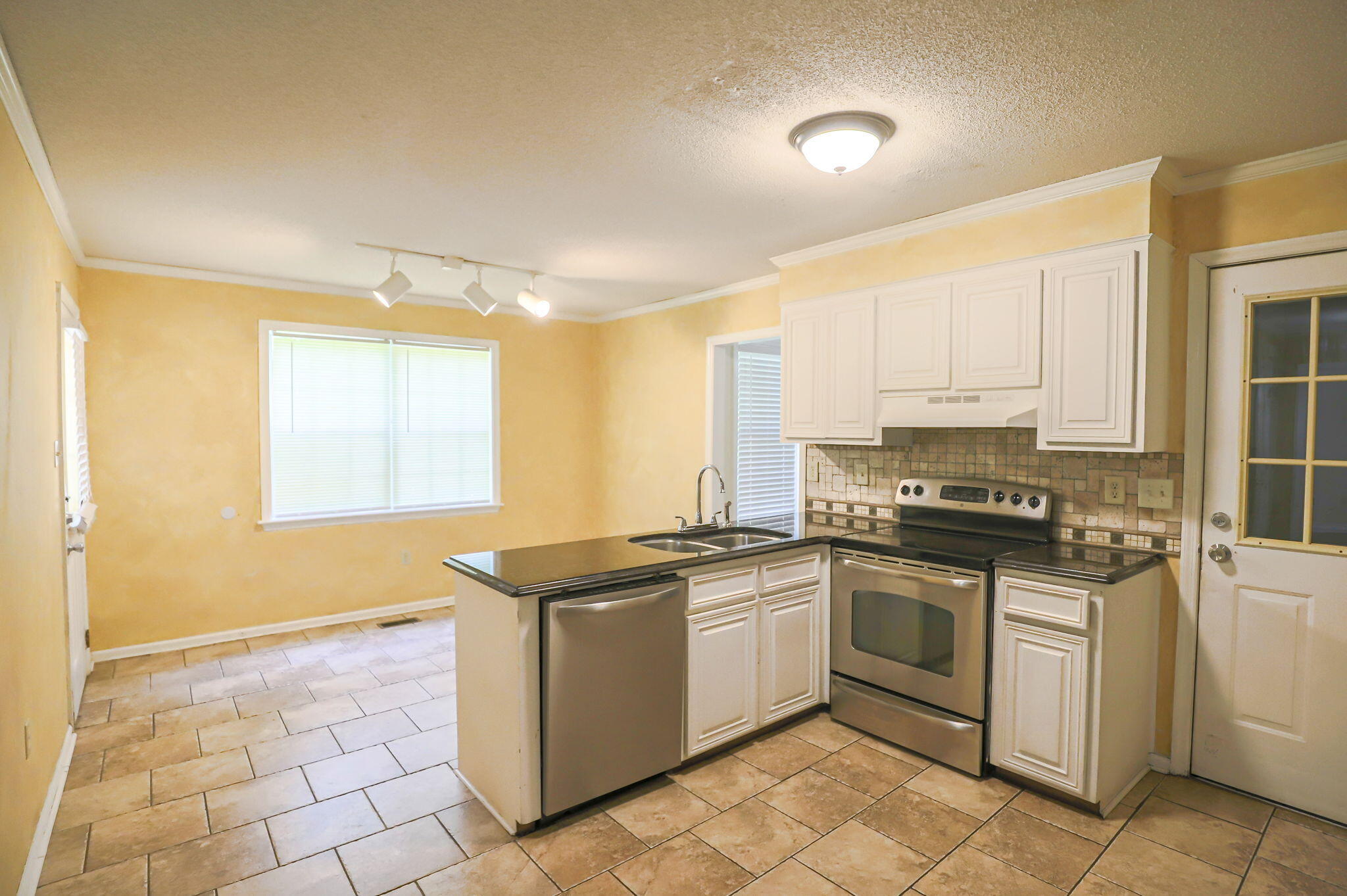 178 South Old Belair Road Grovetown, GA 30813 - Photo 10 of 30 10-web-or-mls-12-IMG_7319