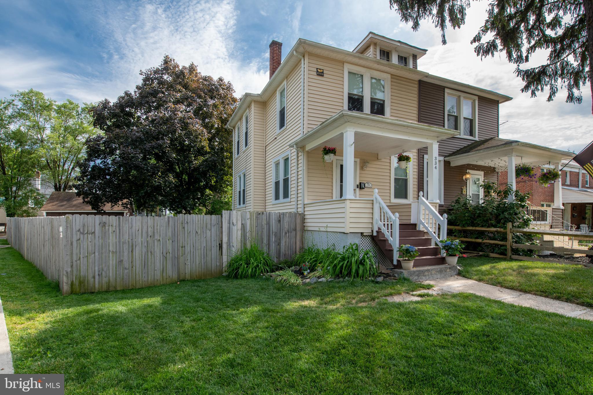 334 Ridge Avenue Towson, MD 21286 - Photo 2 of 40 Spacious 4 bedroom home with fenced in back yard!