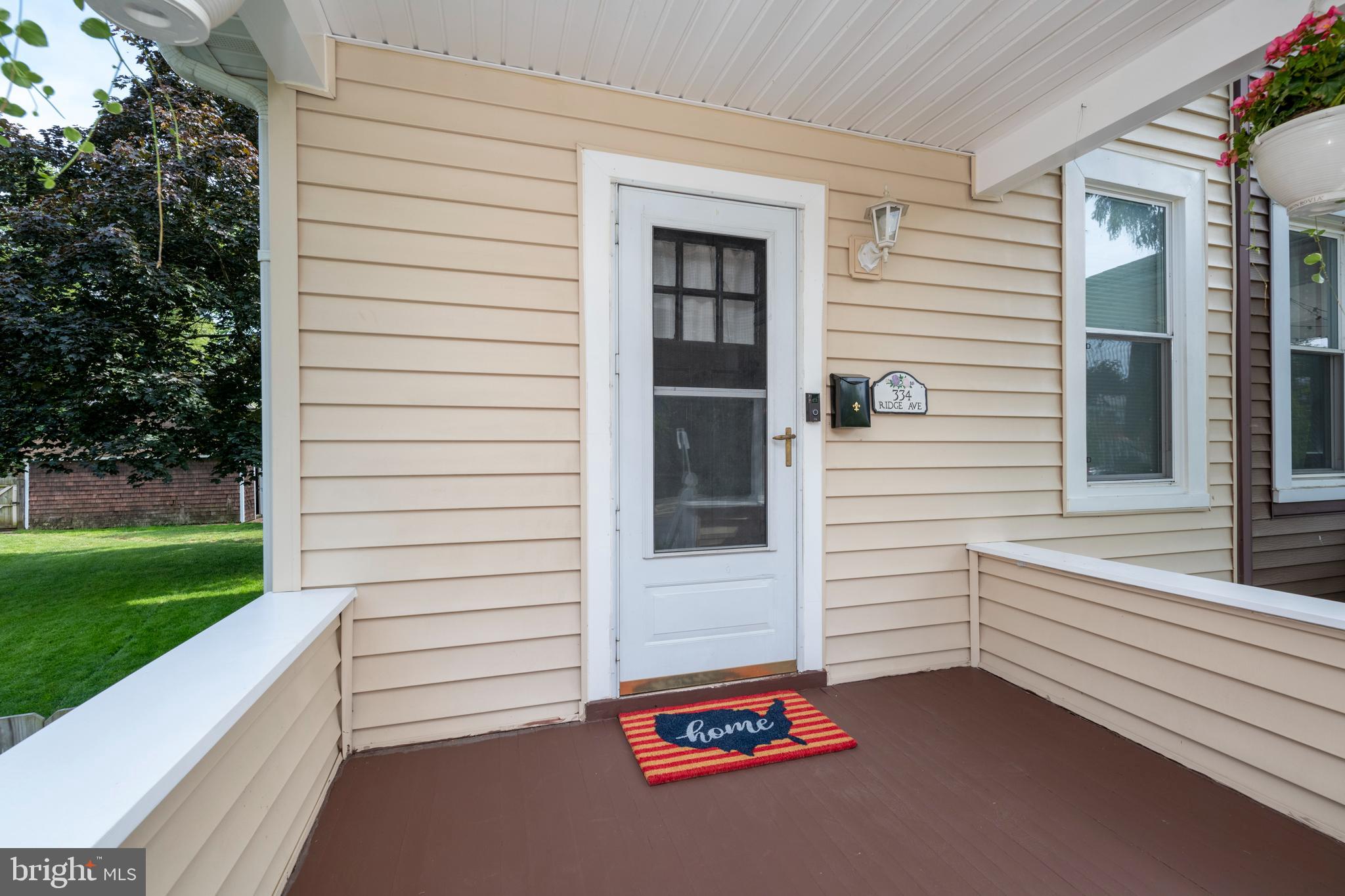 334 Ridge Avenue Towson, MD 21286 - Photo 4 of 40 Inviting front porch!