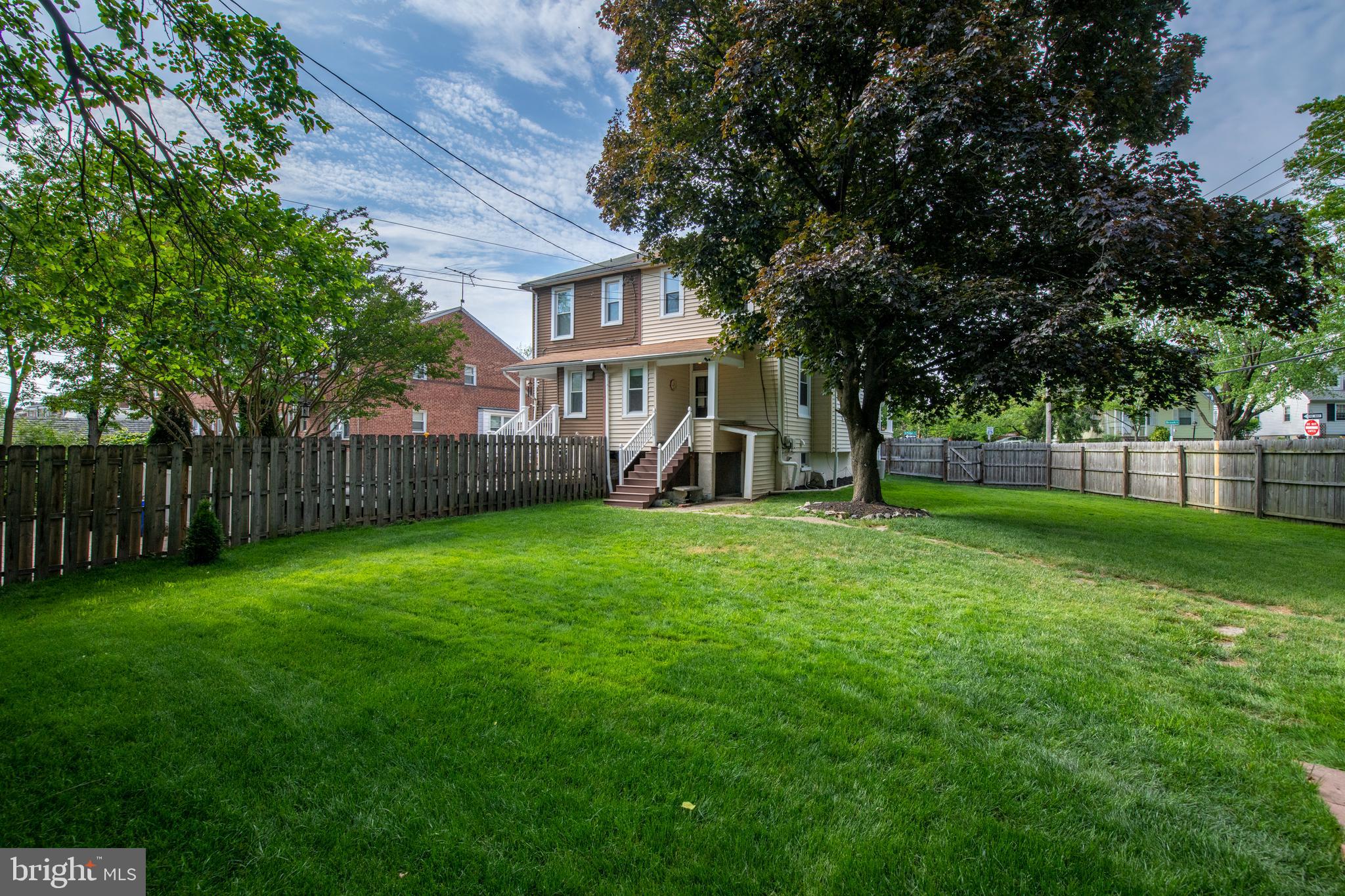 334 Ridge Avenue Towson, MD 21286 - Photo 37 of 40 Plenty of space to enjoy the outdoors!