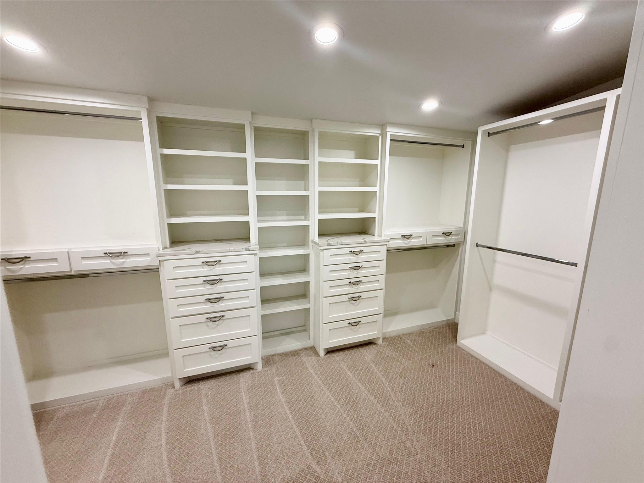 1617 Common Street Houston, TX 77009 - Photo 21 of 50 a view of walk in closet with empty racks
