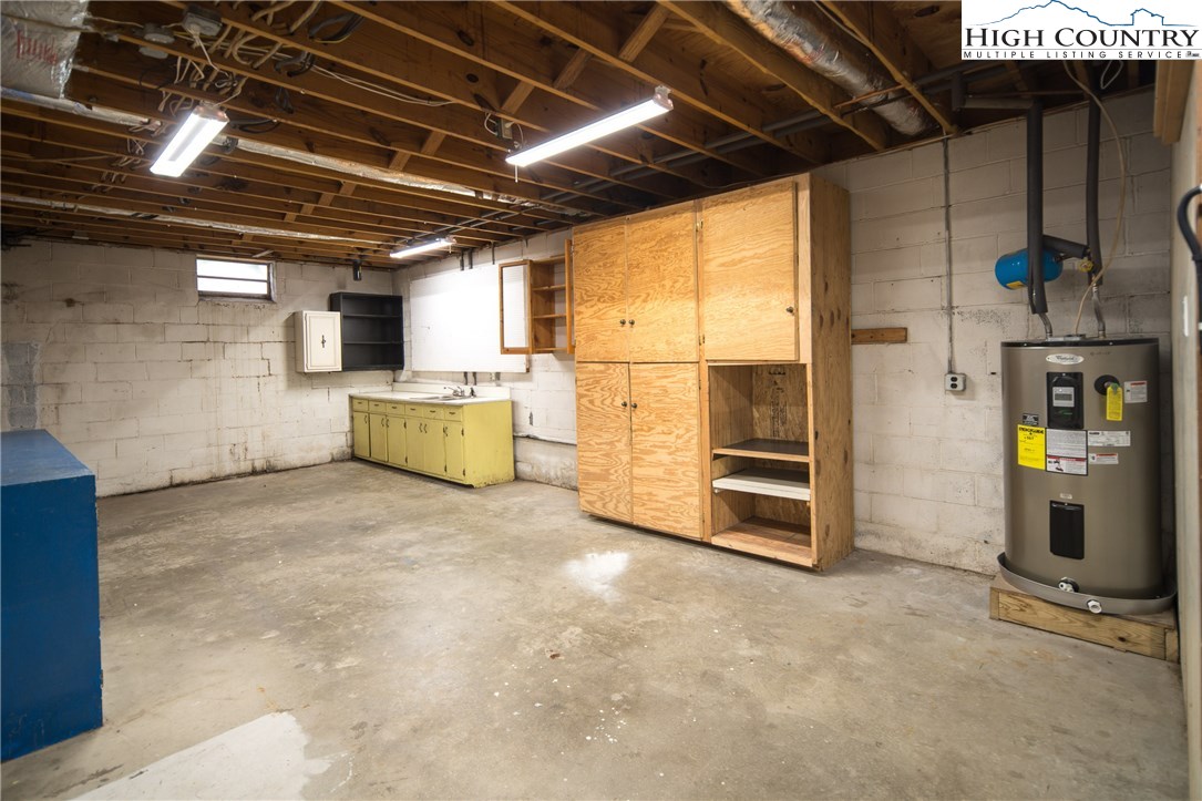 215 Azalea Drive Boone, NC 28607 - Photo 20 of 29 Gallery Image 20
