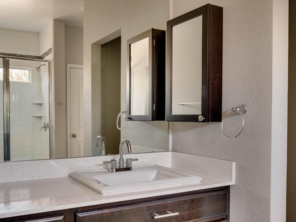 688 Donegal Lane Georgetown, TX 78626 - Photo 22 of 33