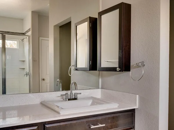 $2,100 | 688 Donegal Lane, Georgetown, TX 78626
