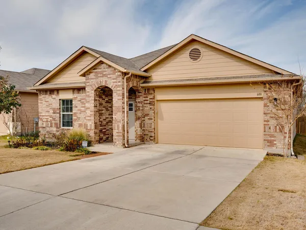 $2,100 | 688 Donegal Lane, Georgetown, TX 78626