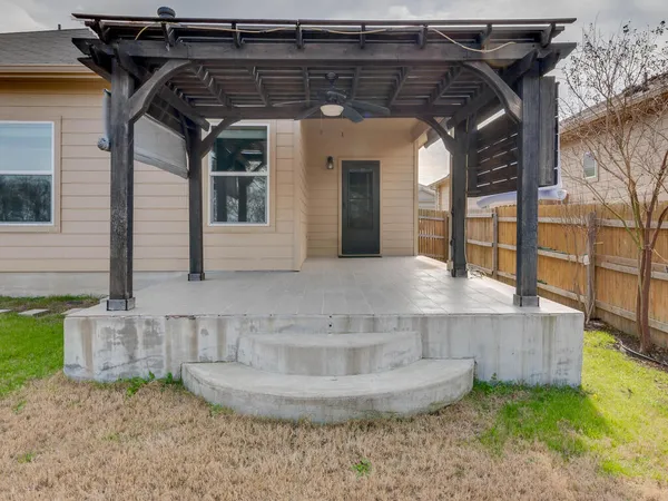 $2,100 | 688 Donegal Lane, Georgetown, TX 78626