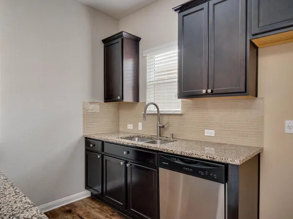 $2,100 | 688 Donegal Lane, Georgetown, TX 78626