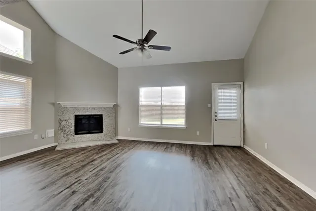 $2,450 | 22723 West Waterlake, Richmond, TX 77406