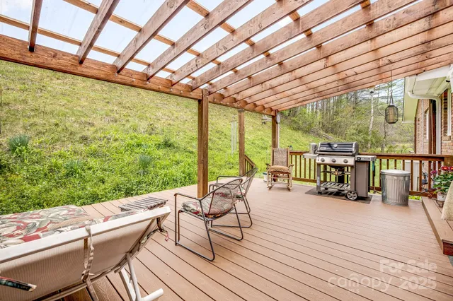 $845,000 | 6334 Jacks Creek Road, Burnsville, NC 28714