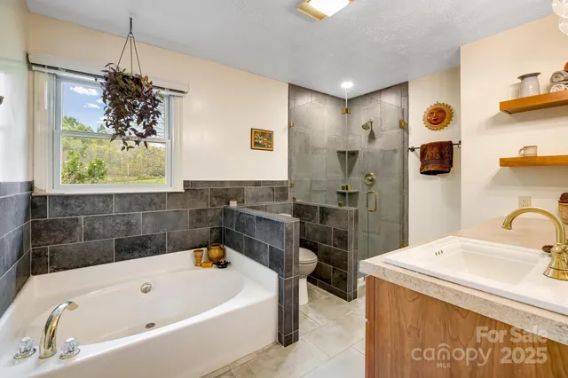 $845,000 | 6334 Jacks Creek Road, Burnsville, NC 28714