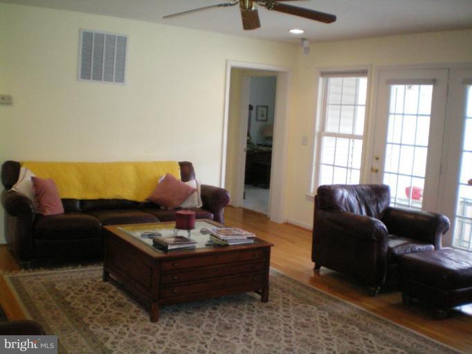 201 Serene Road Friendship, MD 20758 - Photo 3 of 18 Living Room