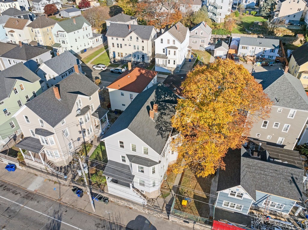 682 Eastern Avenue Fall River, MA 02723 - Photo 2 of 30