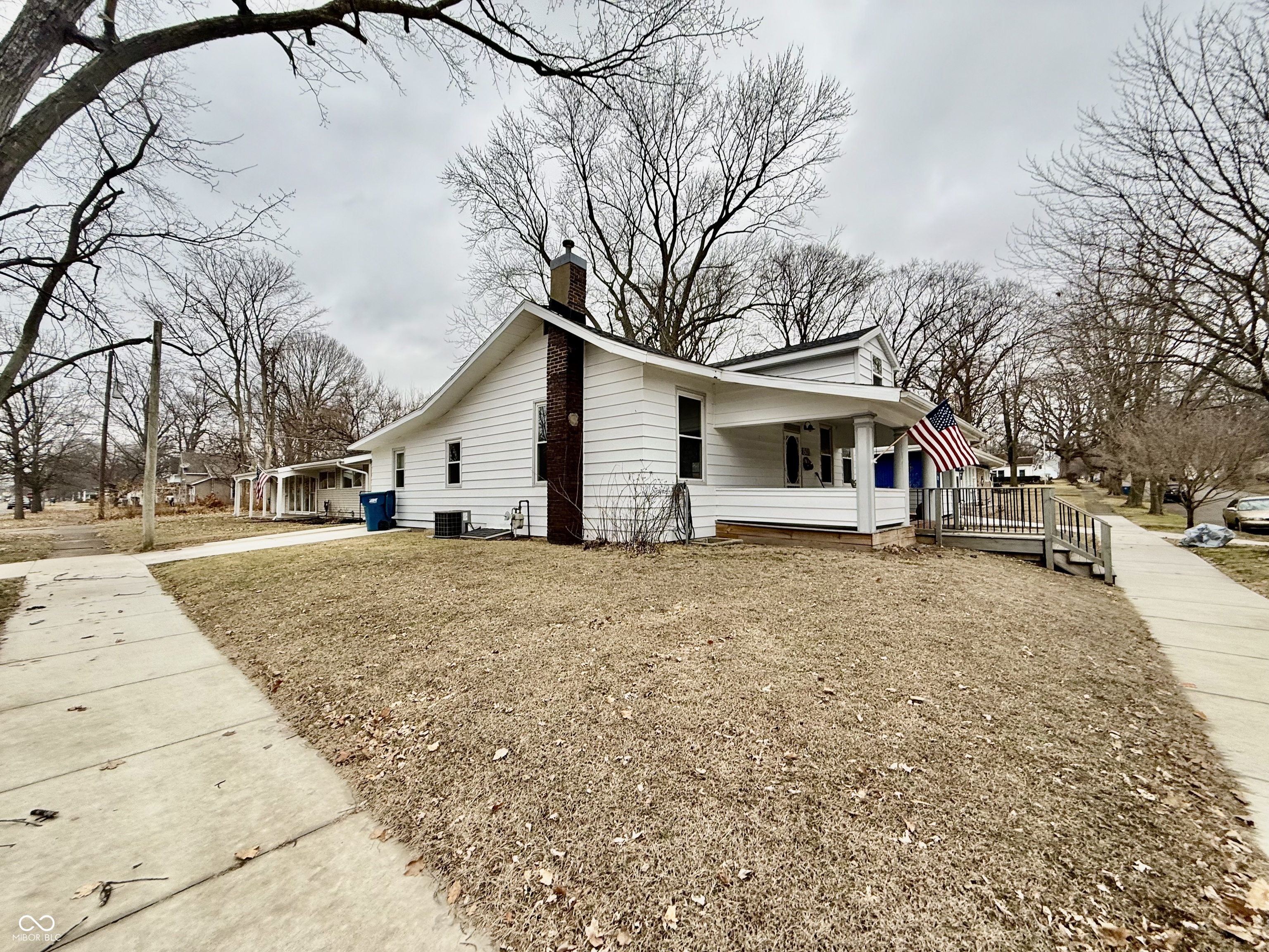 801 Washington Street Covington, IN 47932 - Photo 3 of 18