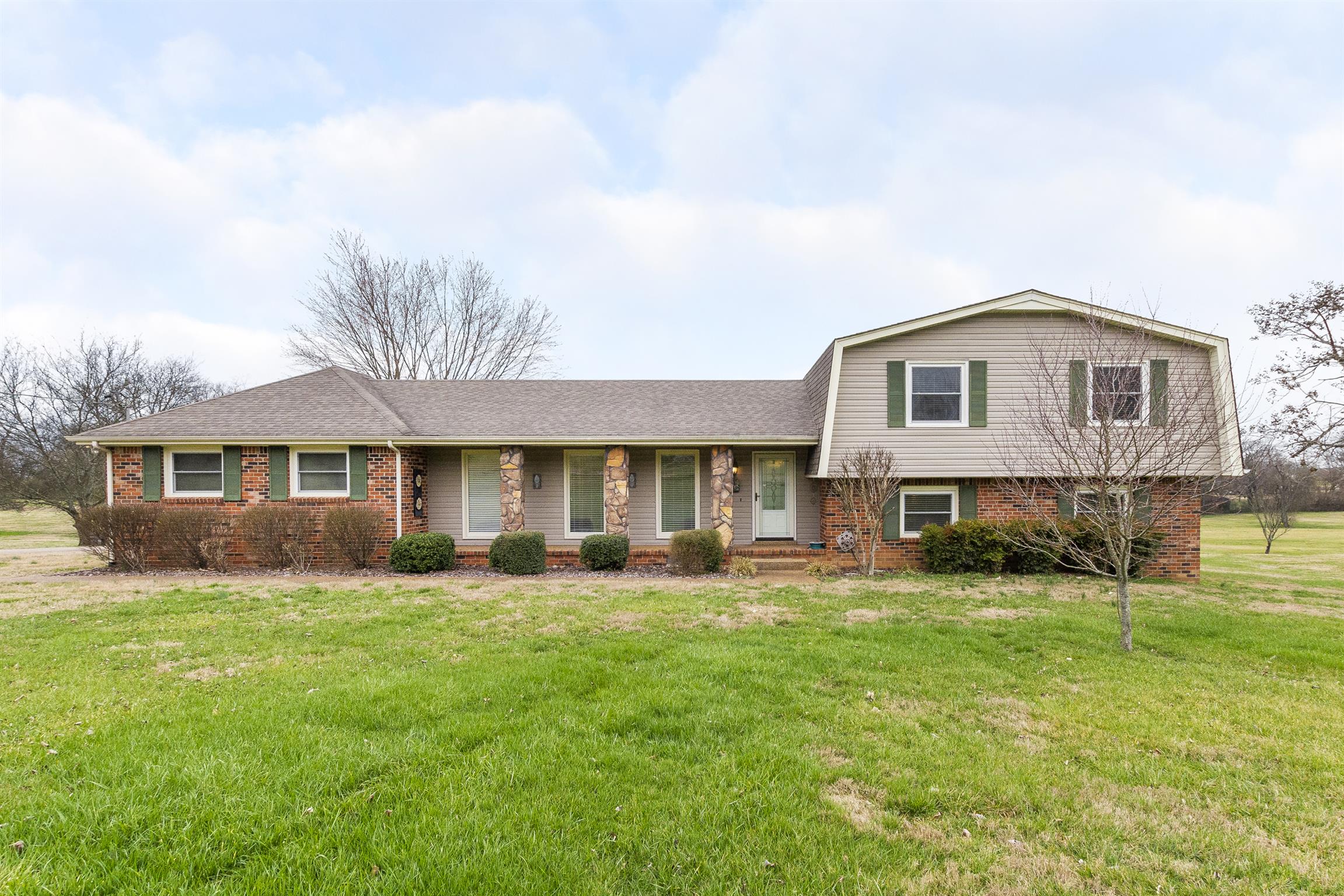 1030 Robertson Road Gallatin, TN 37066 - Photo 1 of 30 Gallery Image 1