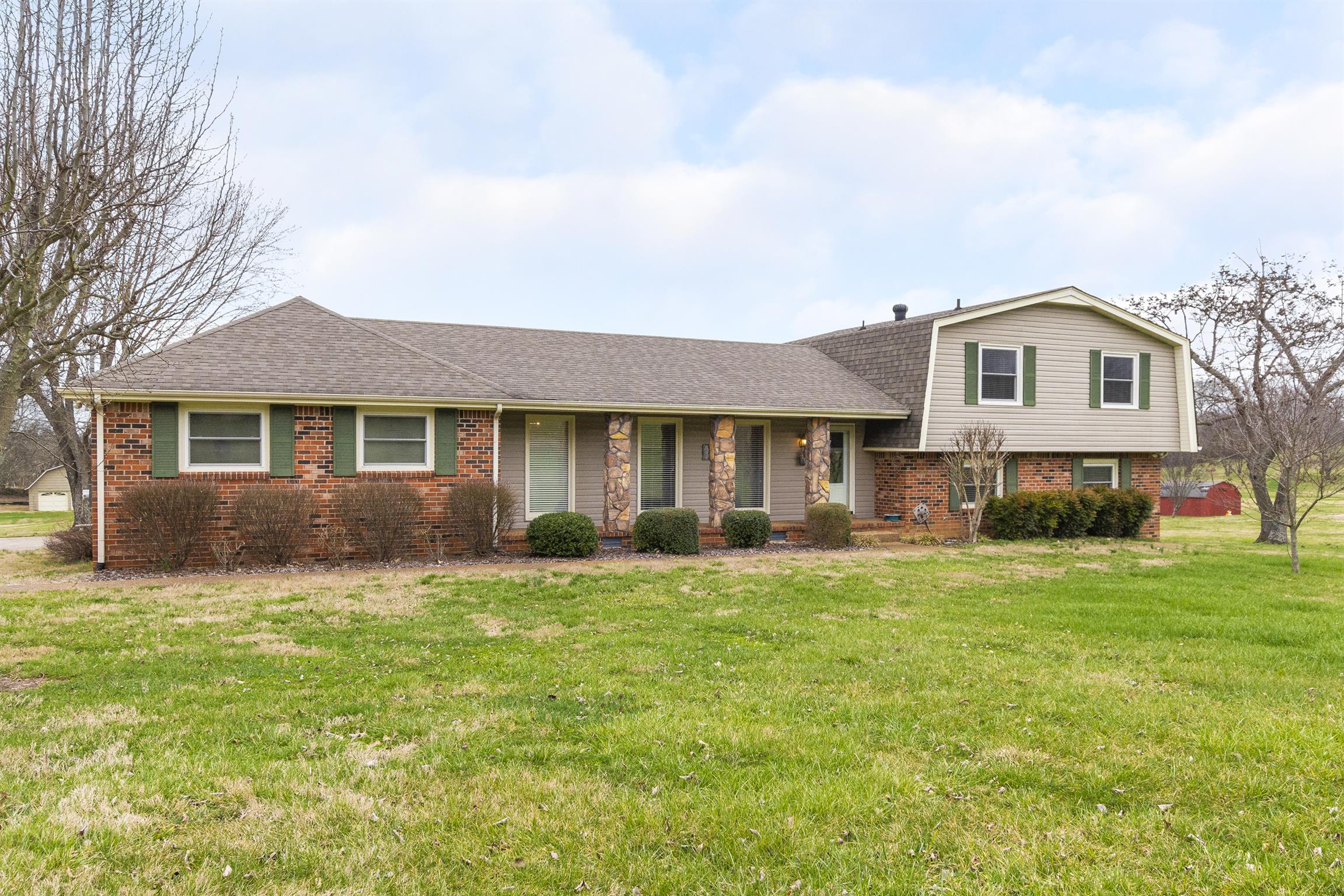 1030 Robertson Road Gallatin, TN 37066 - Photo 2 of 30 Gallery Image 2
