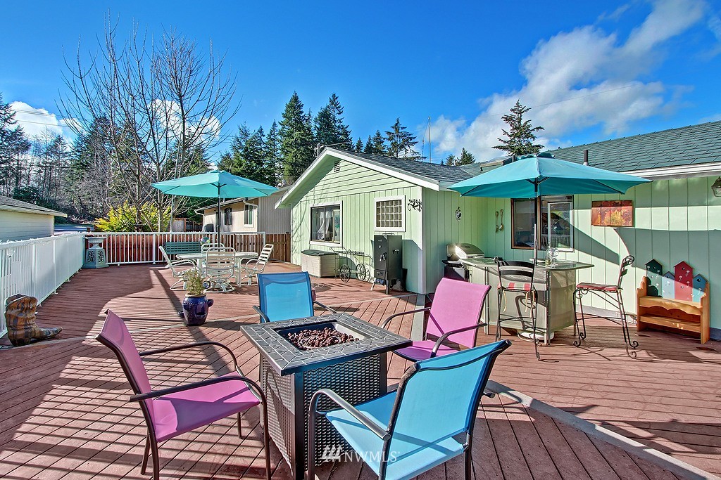 7029 Lower Ridge Road Everett, WA 98203 - Photo 17 of 19