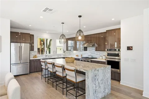 $1,897,500 | 627 Cardiff Reef, Costa Mesa, CA 92627