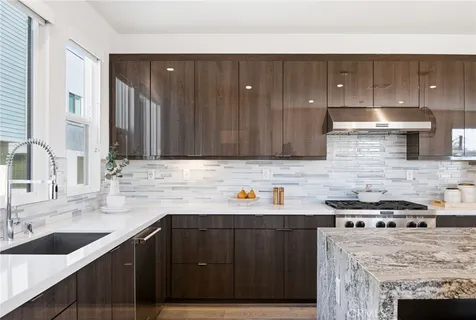 $1,749,000 | 627 Cardiff Reef, Costa Mesa, CA 92627