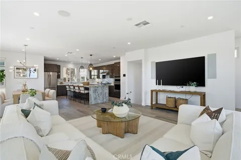$1,897,500 | 627 Cardiff Reef, Costa Mesa, CA 92627