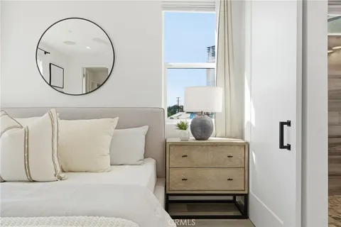 $1,897,500 | 627 Cardiff Reef, Costa Mesa, CA 92627