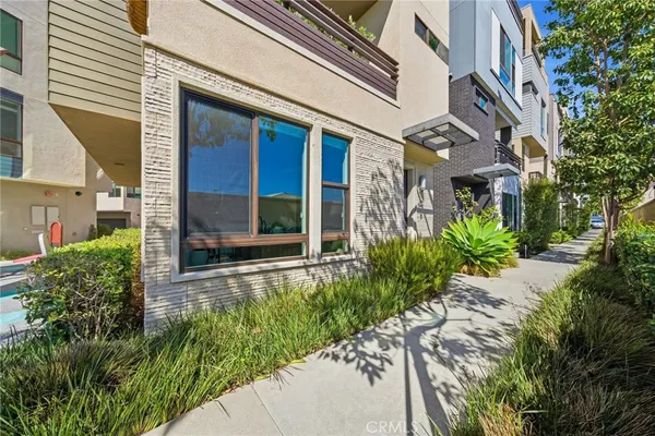 $1,799,000 | 627 Cardiff Reef, Costa Mesa, CA 92627