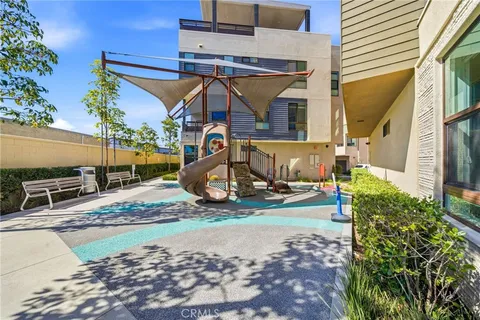 $1,897,500 | 627 Cardiff Reef, Costa Mesa, CA 92627