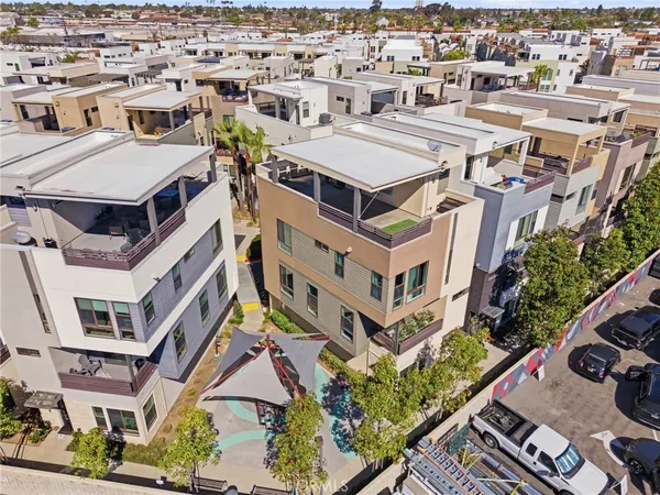 $1,799,000 | 627 Cardiff Reef, Costa Mesa, CA 92627