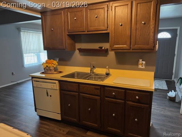 31056 Richert Street, Unit 8 Fraser, MI 48026 - Photo 9 of 19