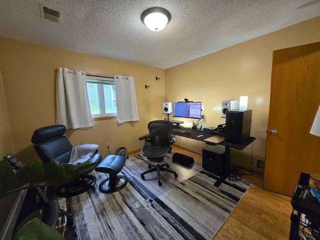 $2,500 | 161 Sunflower Lane, Lino Lakes, MN 55014