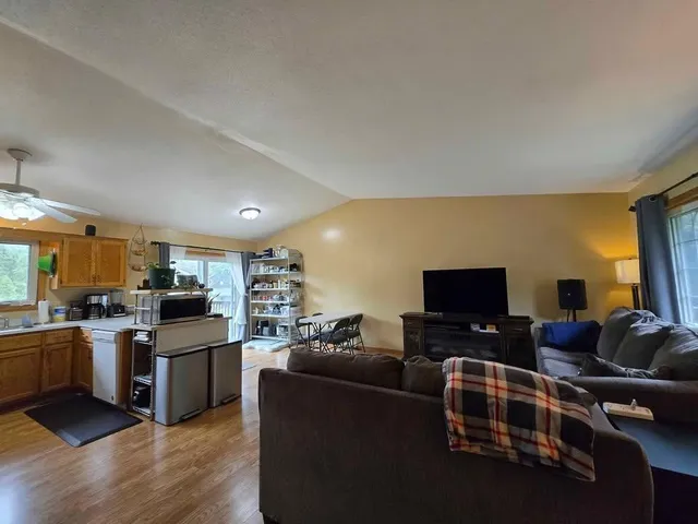 $2,500 | 161 Sunflower Lane, Lino Lakes, MN 55014