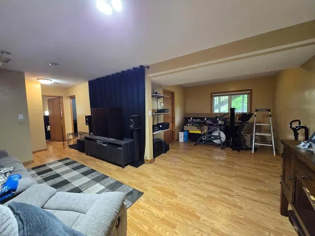 $2,500 | 161 Sunflower Lane, Lino Lakes, MN 55014