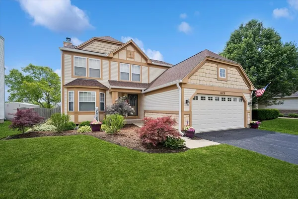 $429,000 | 1113 Annandale Drive, Elgin, IL 60123