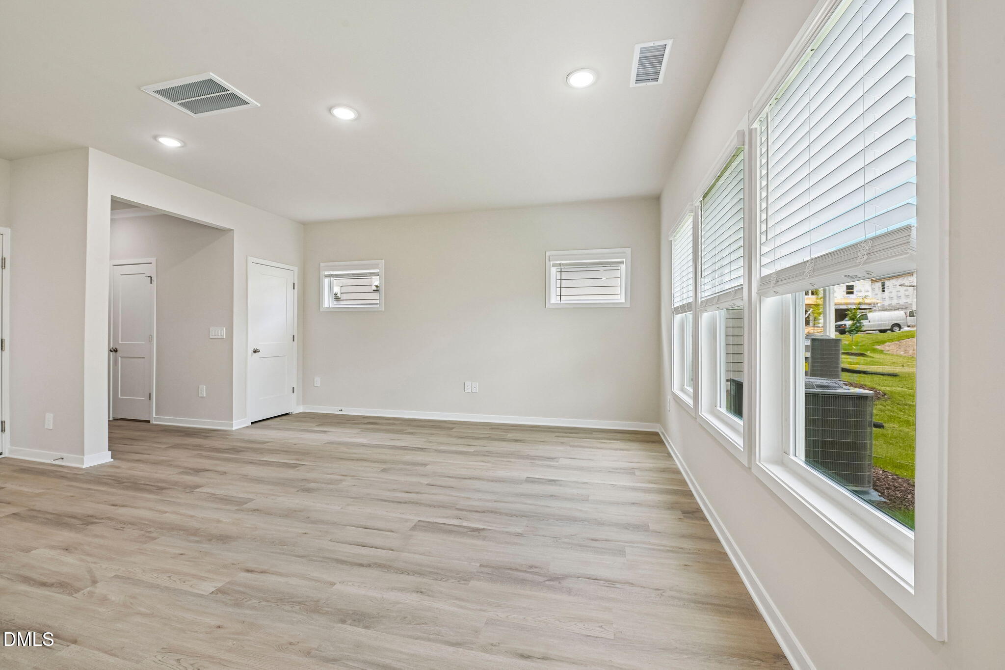 1505 Hatteras Road Durham, NC 27703 - Photo 10 of 44 10-web-or-mls-Raleigh - Avalon Place - 1
