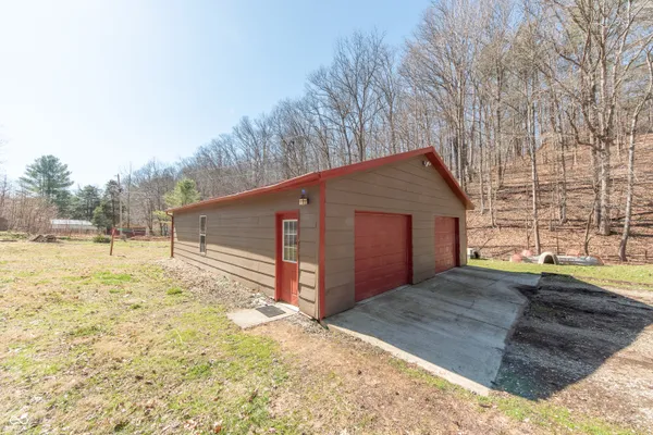 $580,000 | 2854 Shepherd Road, Nashville, IN 47448