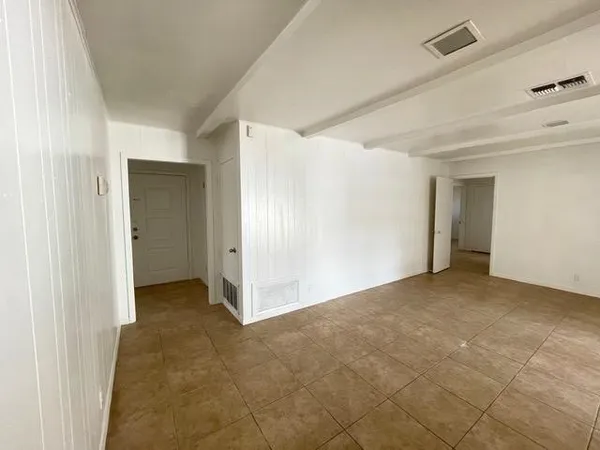 $1,900 | 1066 Burkshire Drive, Corpus Christi, TX 78412