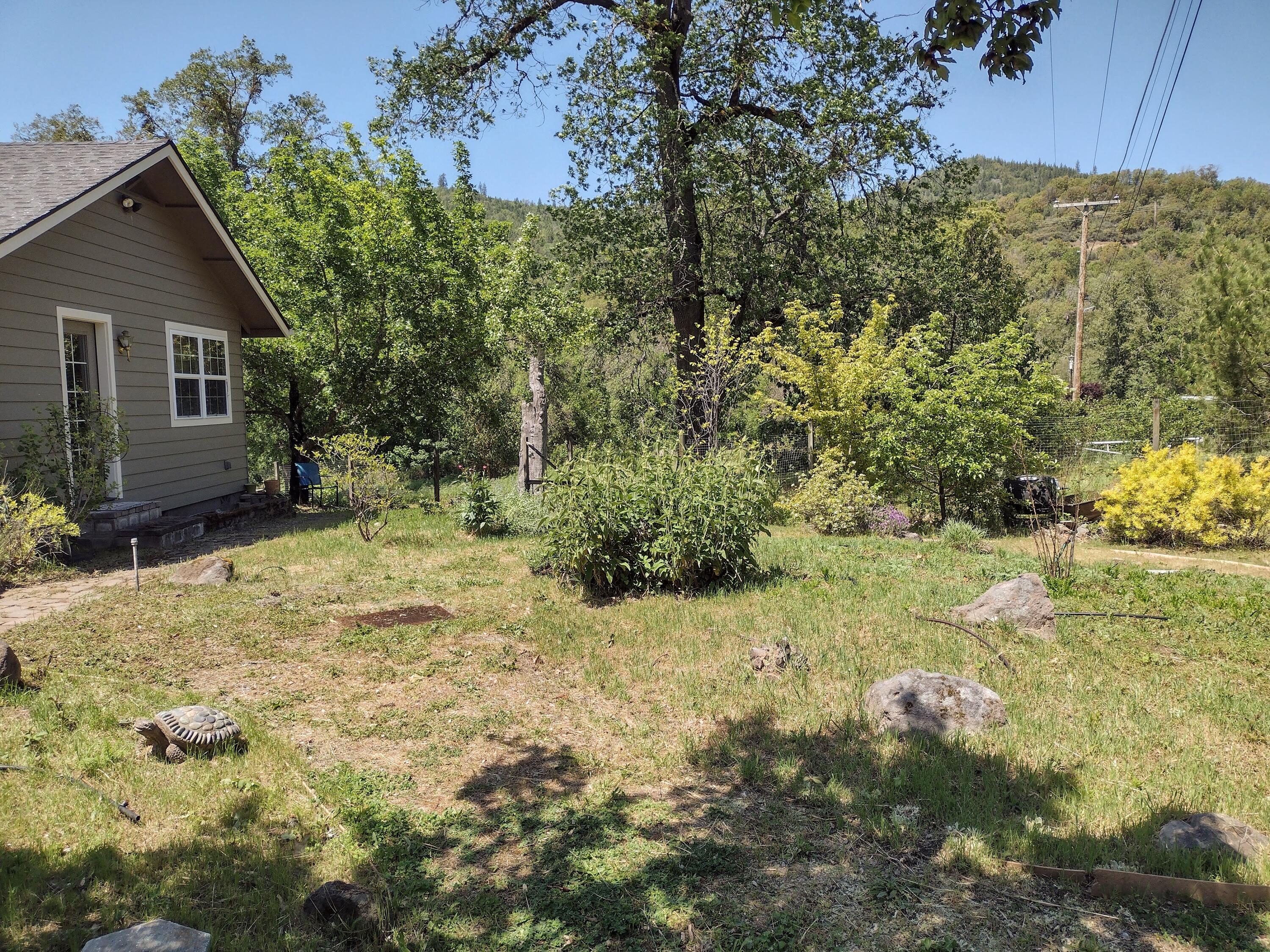 1775 Wards Creek Road Rogue River, OR 97537 - Photo 38 of 62