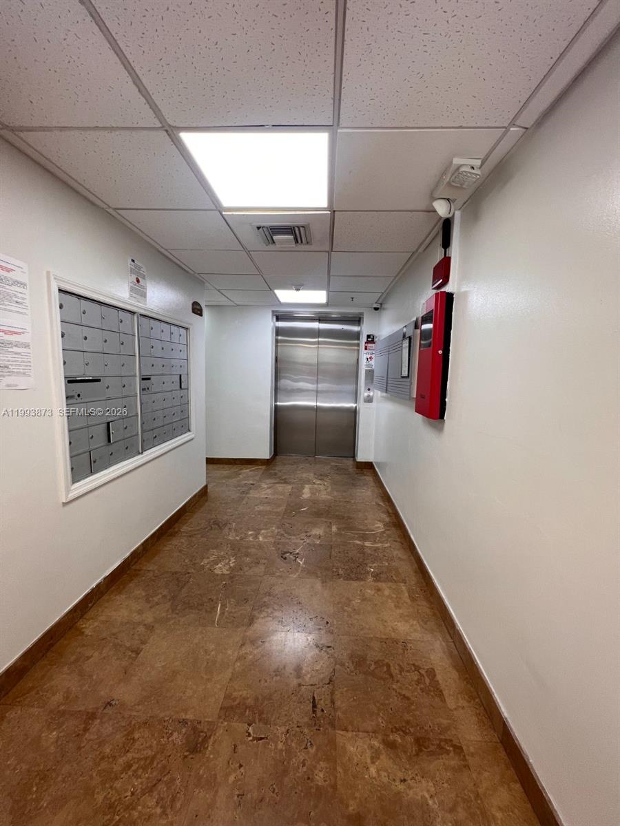 102 Southwest 6th Avenue, Unit 508 Miami, FL 33130 - Photo 6 of 27 a view of a garage