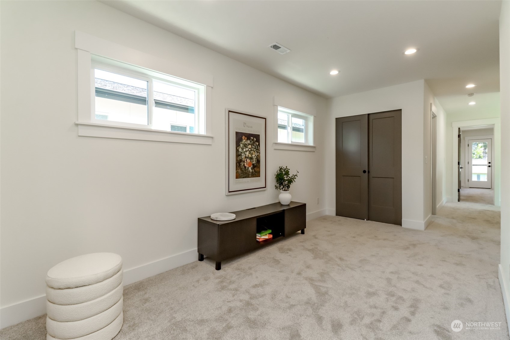 10448 3rd Avenue Southwest Seattle, WA 98146 - Photo 17 of 37